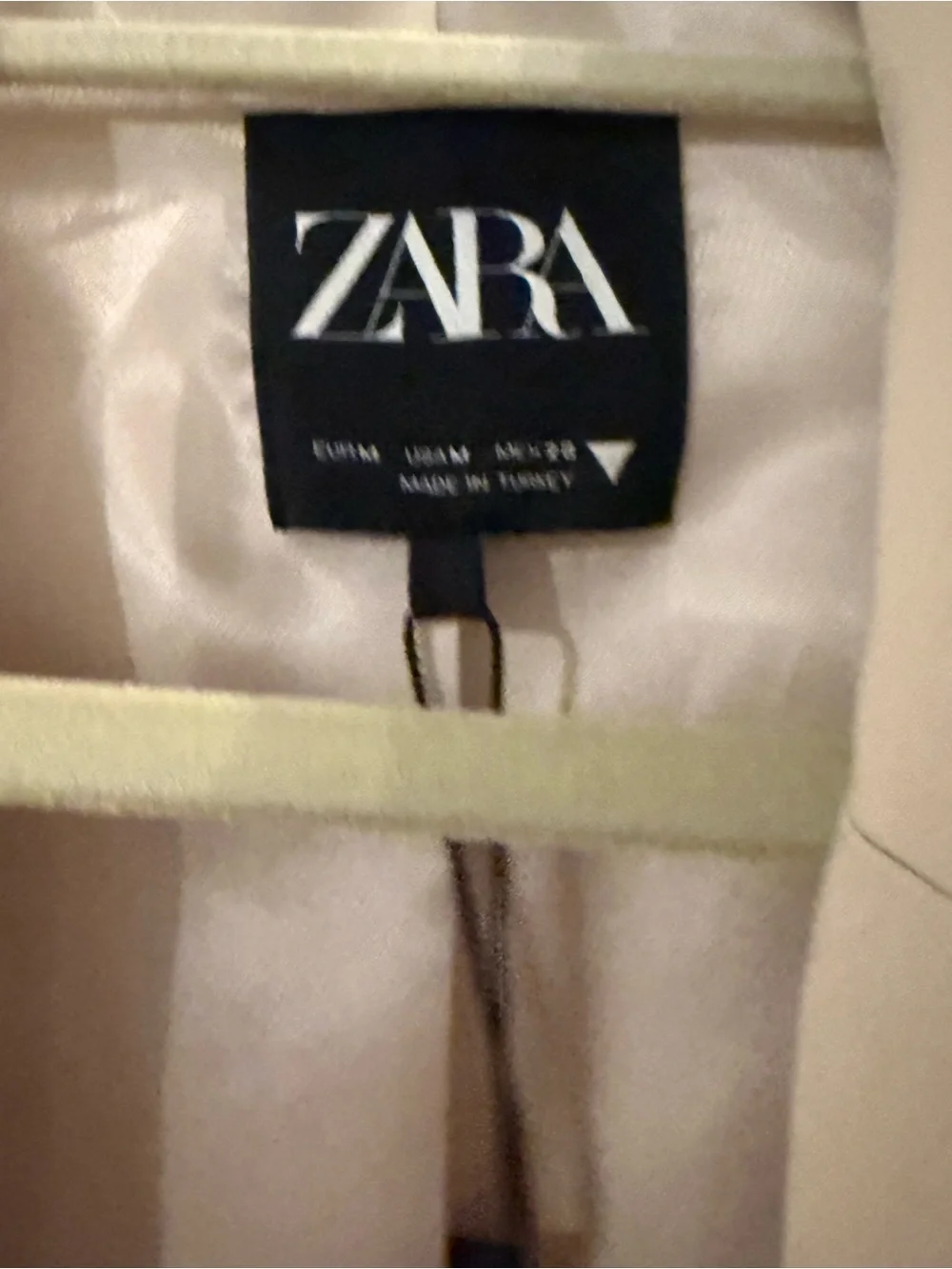 Zara Cropped Blazer in Soft Beige